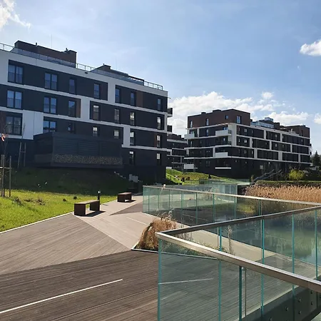 Apartamenty Ceglana Park - Klimatyzacja I Prywatny Parking - Piekne Osiedle - Nowe Luksusowe Mieszkanie Z Biurkiem Katowice