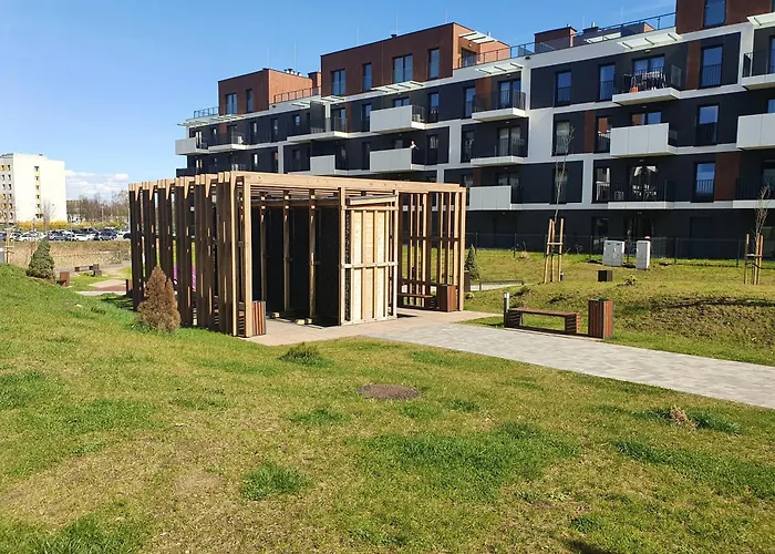 Ceglana Park - Prywatny Parking - Piekne Osiedle - Nowe Luksusowe Mieszkanie Z Biurkiem Апартаменты