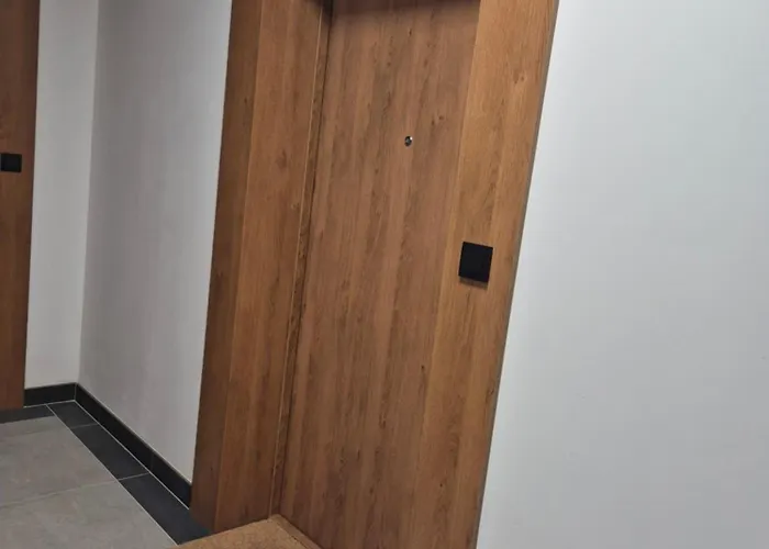 Ceglana Park - Prywatny Parking - Piekne Osiedle - Nowe Luksusowe Mieszkanie Z Biurkiem Appartamento