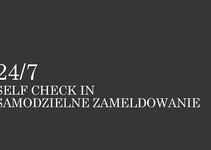 Ceglana Park - Prywatny Parking - Piekne Osiedle - Nowe Luksusowe Mieszkanie Z Biurkiem Appartamento